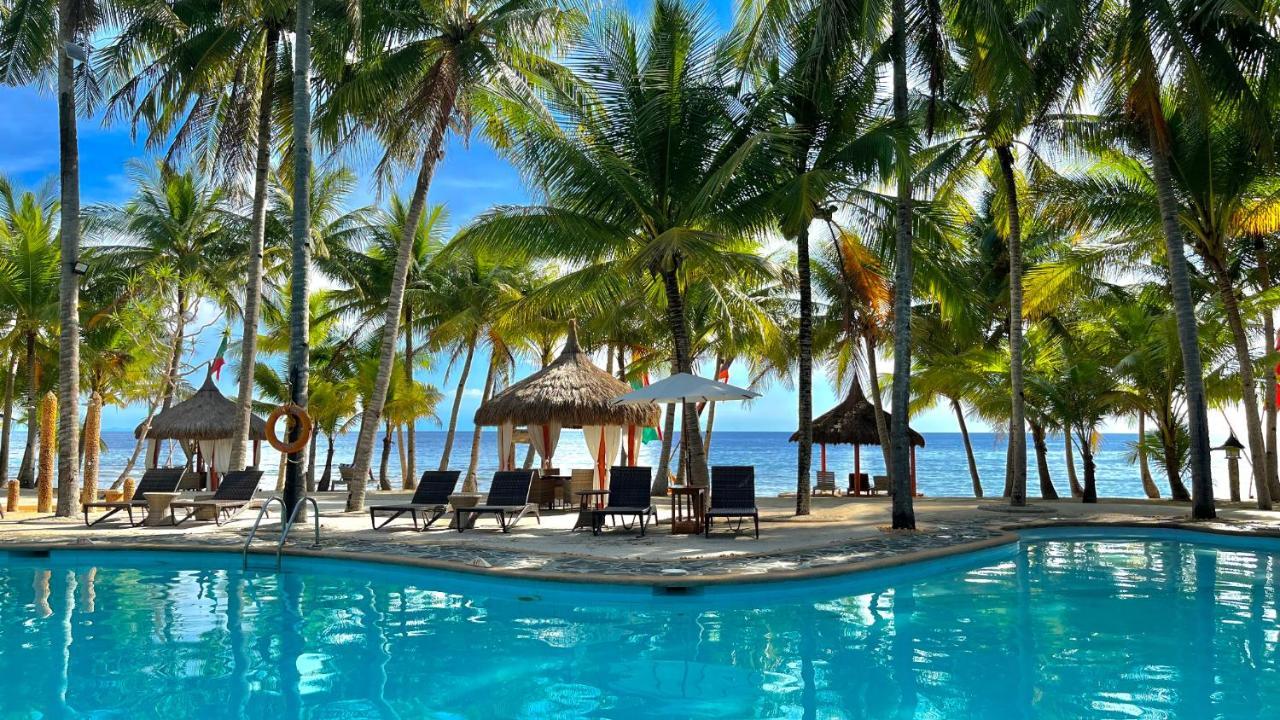 Coco Grove Beach Resort, Siquijor Island Exterior foto A resort in Boracay