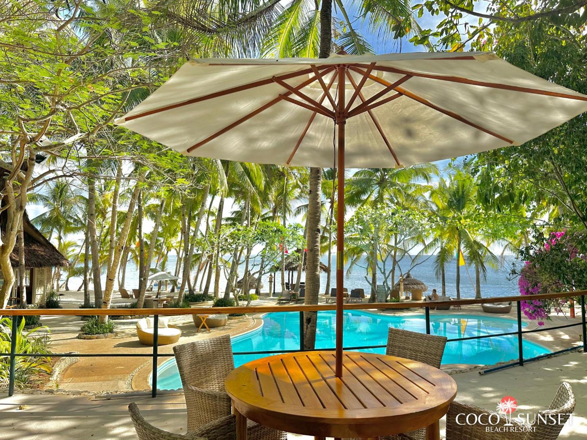 Coco Grove Beach Resort, Siquijor Island Exterior foto Coco de Mer Resort, Seychelles