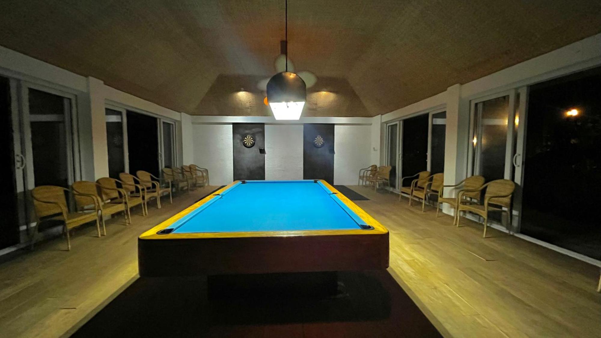 Coco Grove Beach Resort, Siquijor Island Exterior foto The pool table at the 2016 World Championships